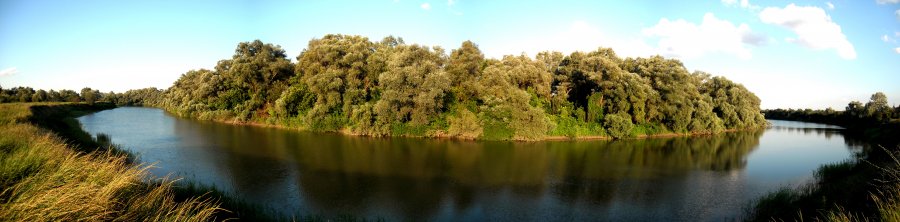 панорама реки Апфис